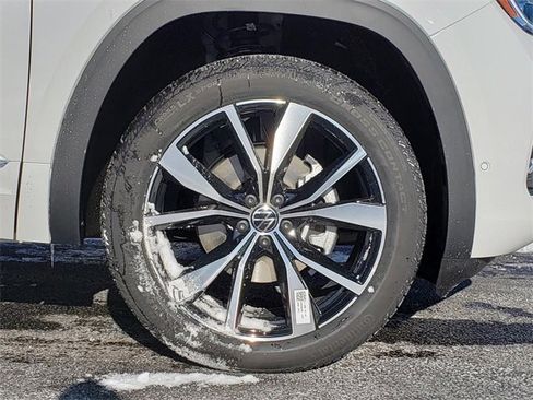 New 2026 Volkswagen Atlas Cross Sport SEL Premium R-Line image 12