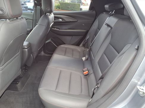 Used 2021 Chevrolet TrailBlazer RS w/ Sun and Liftgate Package image 13