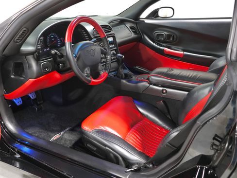 Used 2002 Chevrolet Corvette Z06 w/ Memory Pkg image 63