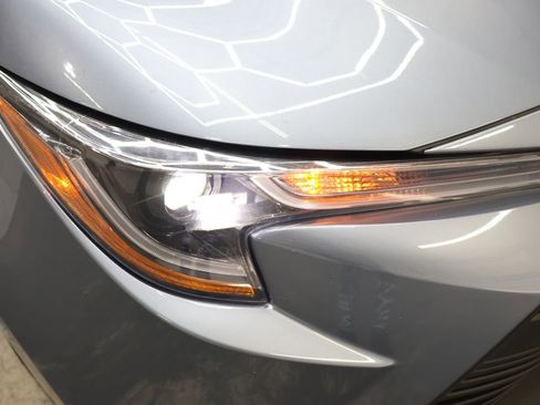 Used 2025 Toyota Corolla LE FWD image 26