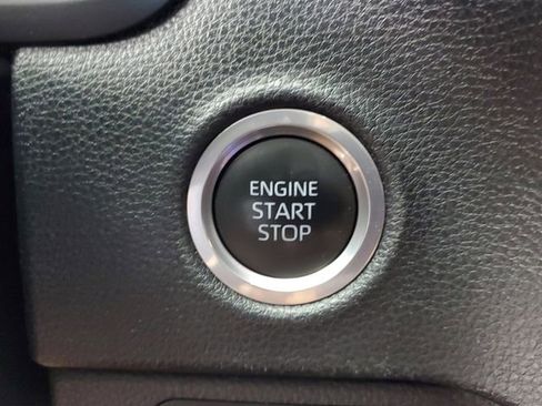 Used 2022 Toyota Tundra SR5 image 32