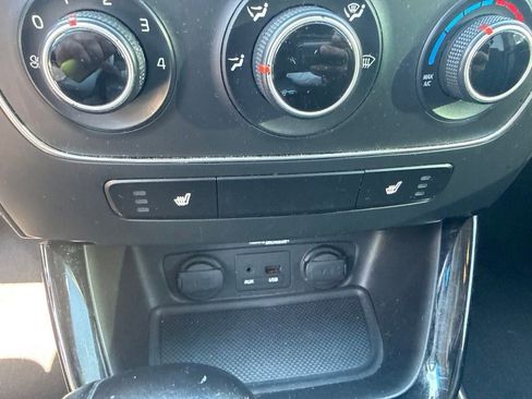 Used 2015 Kia Sorento LX FWD image 12