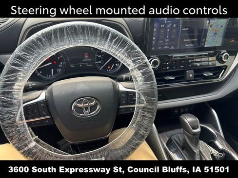 Used 2020 Toyota Highlander Limited w/ Protection Package #3 AWD/4WD image 20