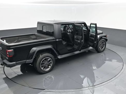 Used 2022 Jeep Gladiator Overland w/ Popular Equipment Package AWD/4WD image 27