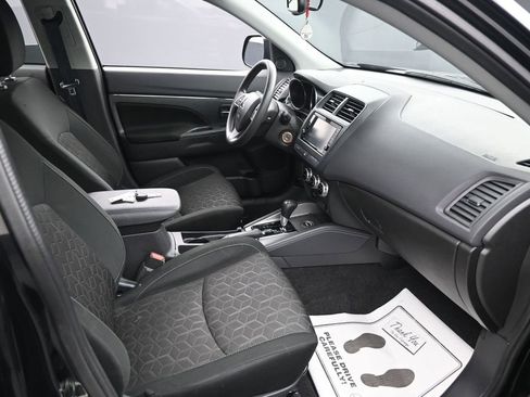 Used 2025 Mitsubishi Outlander Sport ES AWD/4WD image 29
