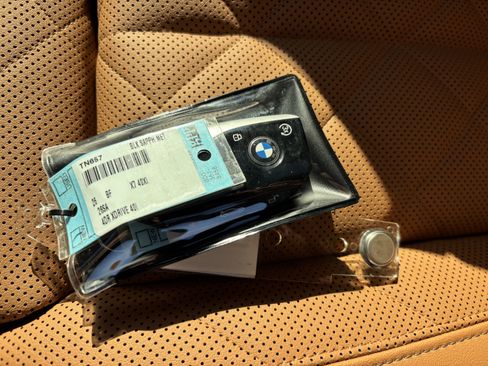 Used 2026 BMW X7 xDrive40i w/ Premium Package AWD/4WD image 38