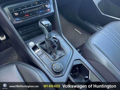 Certified 2023 Volkswagen Tiguan SE R-Line image 31