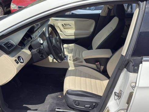 Used 2012 Volkswagen CC Lux Limited FWD image 10