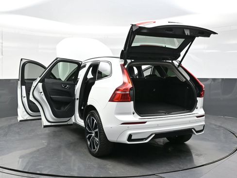 Used 2023 Volvo XC60 T8 Plus AWD/4WD image 41