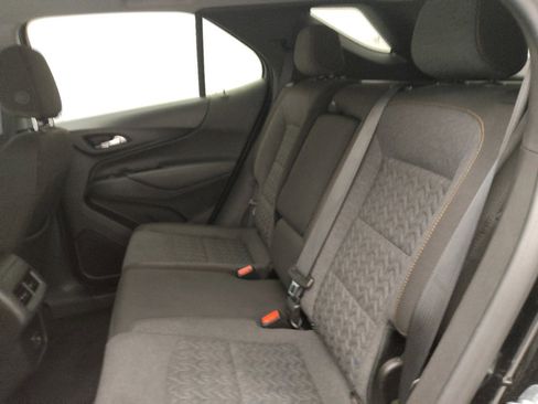 Used 2024 Chevrolet Equinox LT w/ Driver Convenience Package image 18