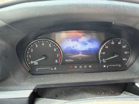 Used 2020 Ford Explorer XLT AWD/4WD image 11