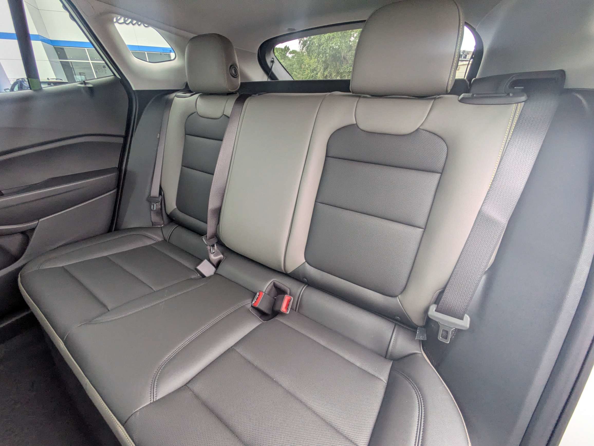 New 2026 Chevrolet Trax ACTIV w/ Sunroof Package FWD image 8