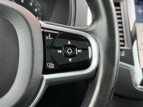 Used 2017 Volvo XC90 T6 Momentum w/ Protection Package image 34