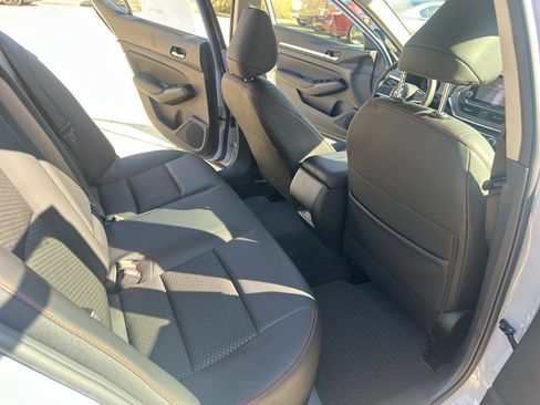 New 2025 Nissan Altima 2.5 SR image 17
