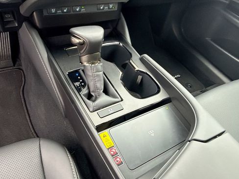 Used 2025 Lexus ES 350 w/ Premium Package FWD image 20