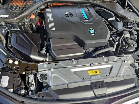 Used 2023 BMW 330e image 14