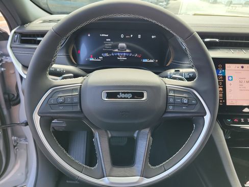 New 2026 Jeep Grand Cherokee Limited AWD/4WD image 19