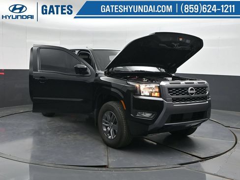 Used 2025 Nissan Frontier SV w/ SV Convenience Package AWD/4WD image 53