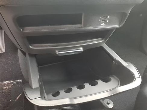 New 2026 Chrysler Pacifica Select AWD/4WD image 8