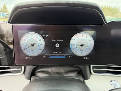 Used 2021 Hyundai Elantra Limited image 20