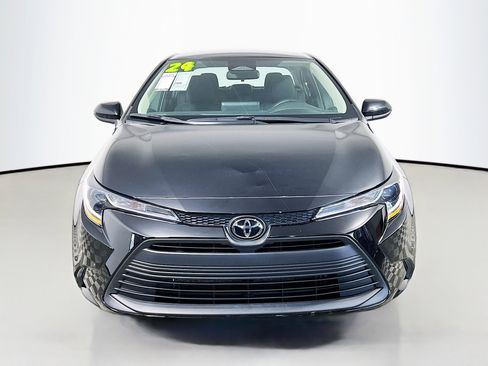 Used 2024 Toyota Corolla LE image 11