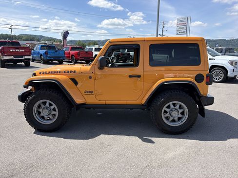 Used 2021 Jeep Wrangler Rubicon w/ Cold Weather Group AWD/4WD image 10