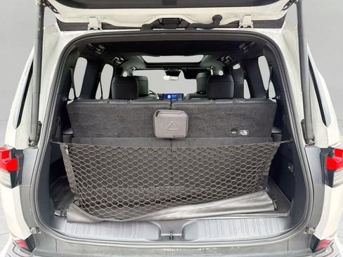 Used 2024 Lexus GX 550 w/ Cold Area Package AWD/4WD image 7