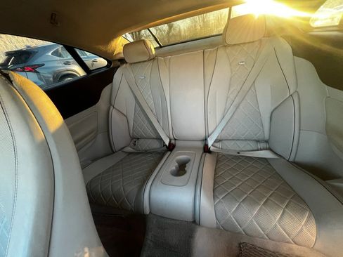 Used 2018 Mercedes-Benz E 400 Coupe w/ Premium 2 Package image 12