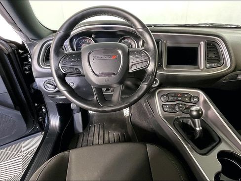 Used 2020 Dodge Challenger R/T RWD image 8