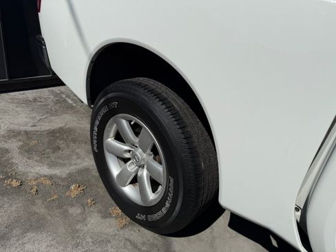 Used 2012 Nissan Titan SV w/ SV Premium Utility Pkg RWD image 10