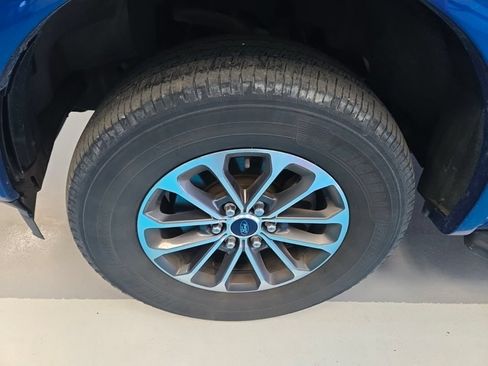 Used 2018 Ford F150 XLT w/ Equipment Group 302A Luxury AWD/4WD image 13