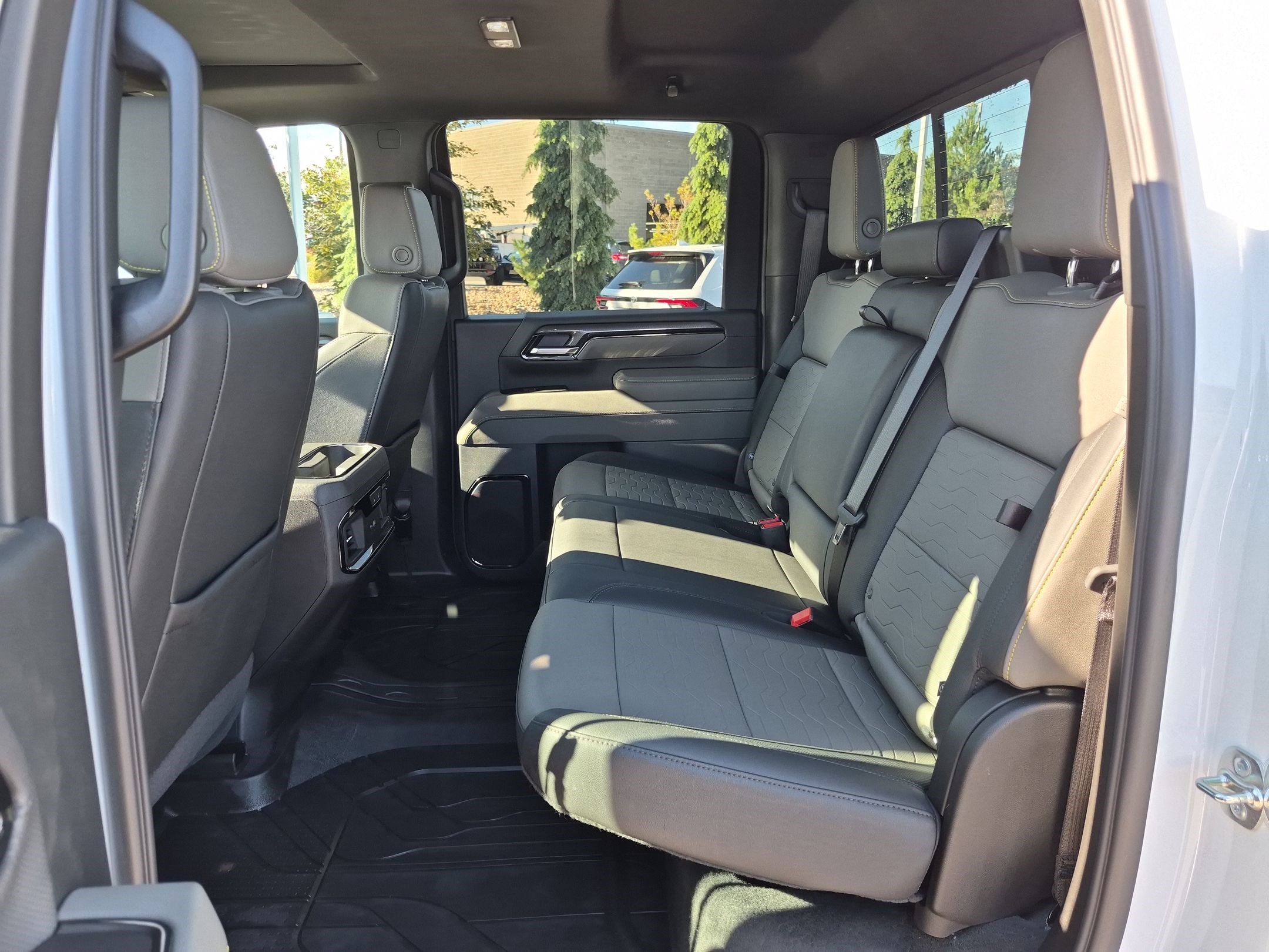 Used 2026 Chevrolet Silverado 2500 ZR2 w/ LPO, Dark Essentials Package AWD/4WD image 28