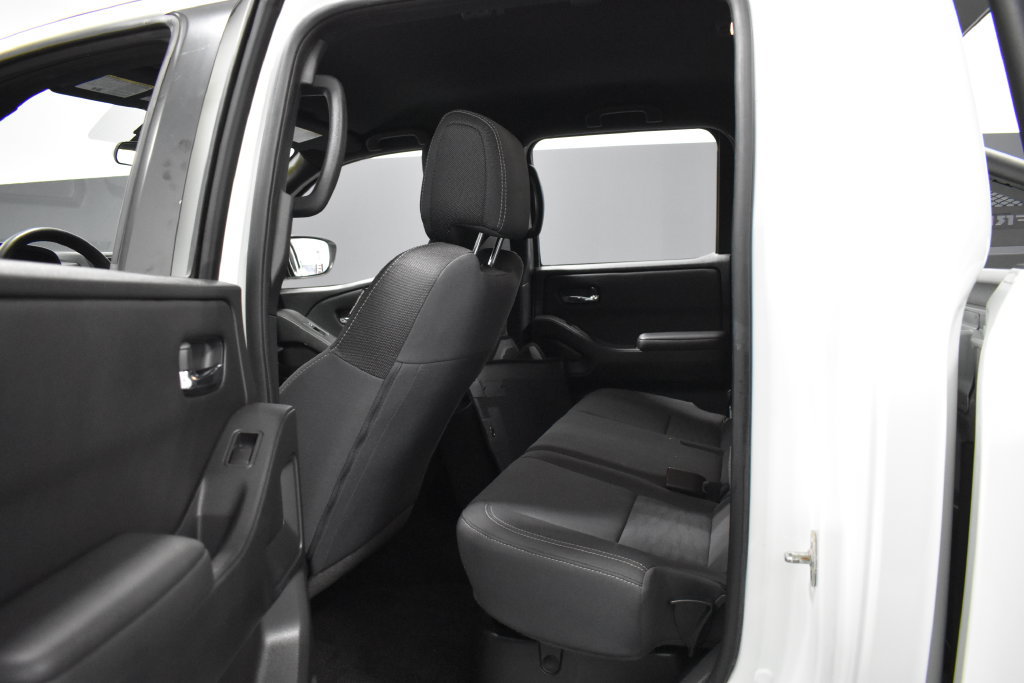 Used 2023 Nissan Frontier SV w/ Midnight Edition Package AWD/4WD image 30