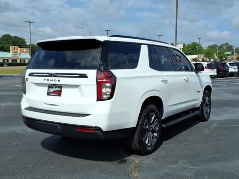 Used 2024 Chevrolet Tahoe Z71 w/ Luxury Package AWD/4WD image 19