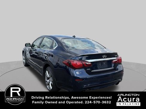 Used 2015 INFINITI Q70 L 5.6 w/ V8 Deluxe Technology Package AWD/4WD image 9