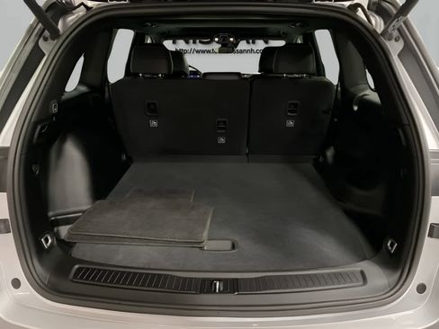 Used 2022 Jeep Grand Cherokee Altitude image 24