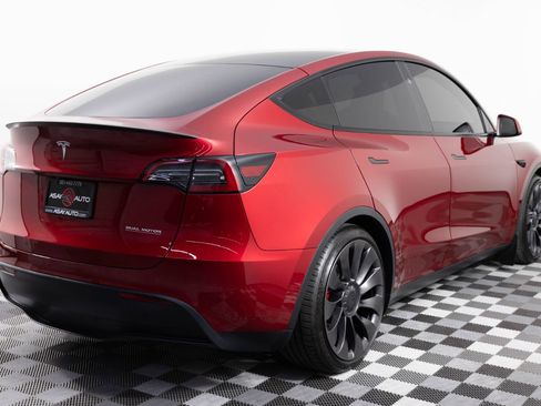 Used 2024 Tesla Model Y Performance image 7