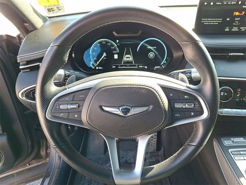 Used 2023 Genesis GV70 2.5T w/ Sport Prestige Package image 21