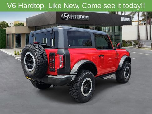 Used 2023 Ford Bronco Badlands w/ Sasquatch Package AWD/4WD image 3