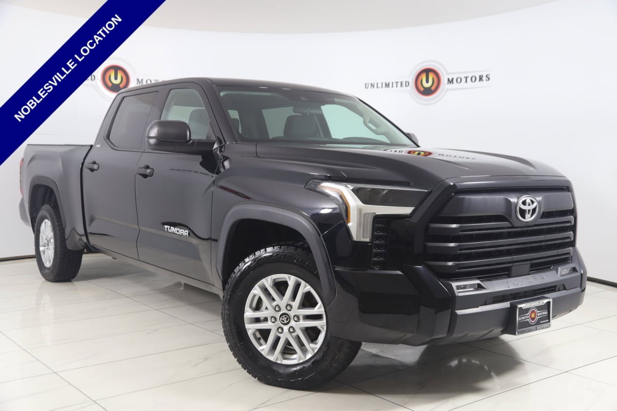 Used 2022 Toyota Tundra SR5 AWD/4WD image 1