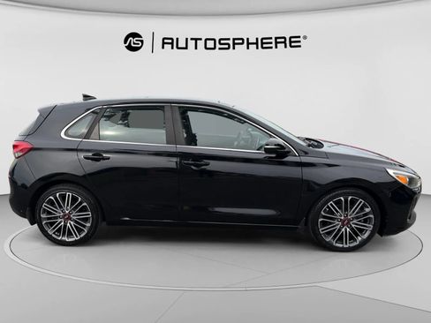 Used 2018 Hyundai Elantra GT Sport w/ Sport Tech Package 04 FWD image 11