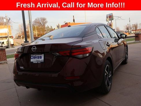 Used 2025 Nissan Sentra SV image 7