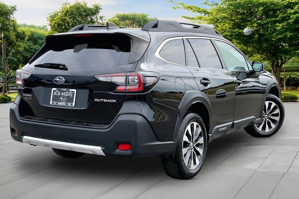 Used 2023 Subaru Outback Limited AWD/4WD image 6