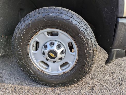 Used 2020 Chevrolet Silverado 2500 W/T w/ WT Convenience Package image 9