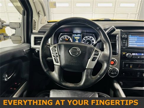 Used 2018 Nissan Titan PRO-4X w/ Pro-4x Convenience Package image 4