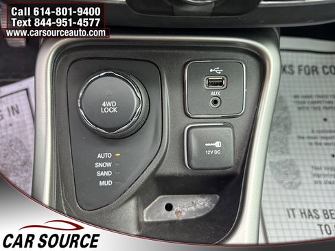 Used 2018 Jeep Compass Latitude w/ Popular Equipment Group image 23