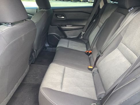 Certified 2025 Nissan Rogue SV FWD image 13