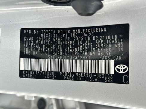 Certified 2025 Toyota Corolla LE FWD image 35