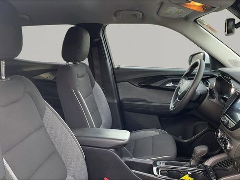 Used 2023 Chevrolet TrailBlazer LT w/ Convenience Package image 28