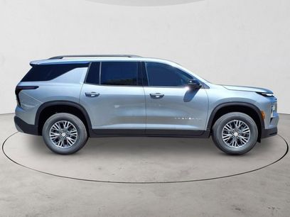New 2025 Chevrolet Traverse LT